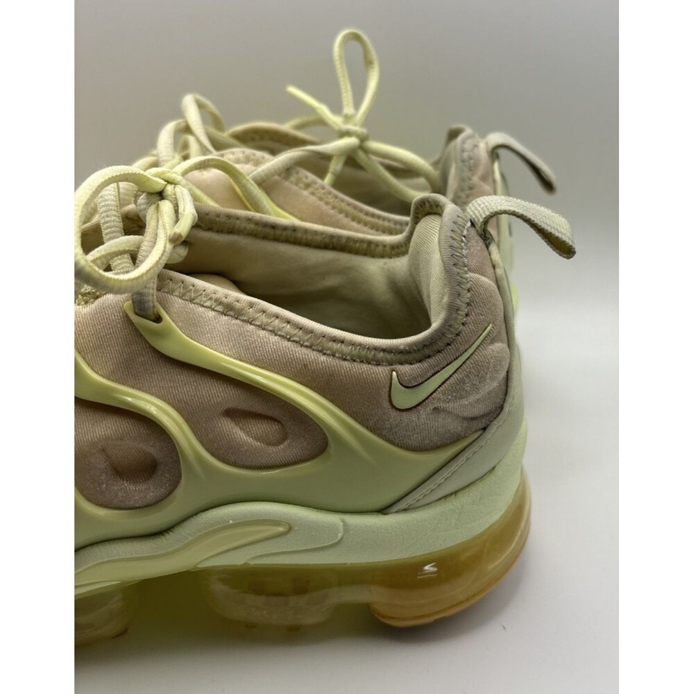 Size 7 Nike Air VaporMax Plus Cream & Green/Yellow DJ3023-700 - Picture 6 of 13